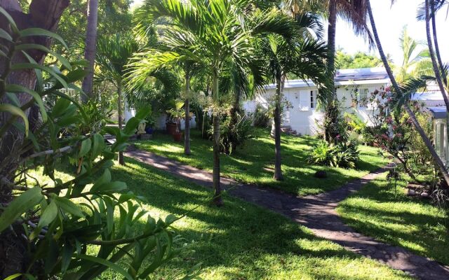 Studio in Boucan Canot, With Enclosed Garden and Wifi - 300 m From the