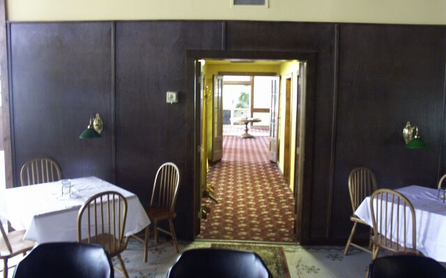 Karsten Hotel