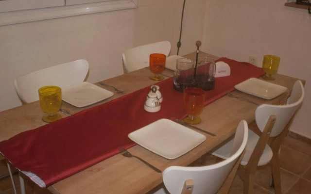 Point Twins Apartments