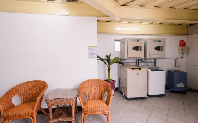 Cantaloupe Motel