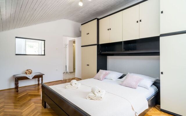 House Davor