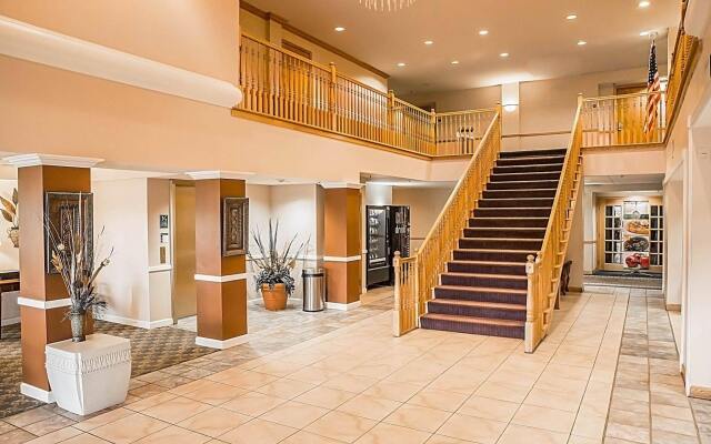 Quality inn & Suites Cincinnati I-275