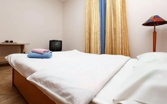 Guest House on Bessarabska Square