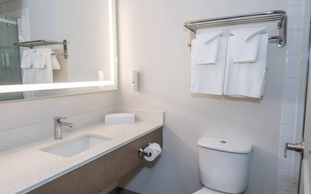 Quality Inn & Suites