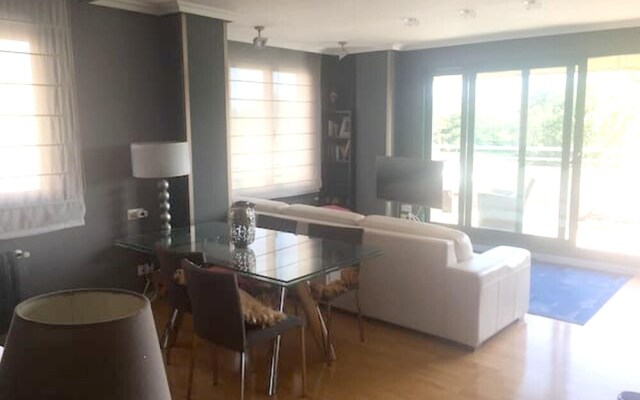 Apartment With 2 Bedrooms In Gijon, With Wifi