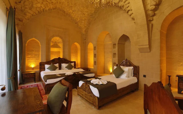 Aryan Otel