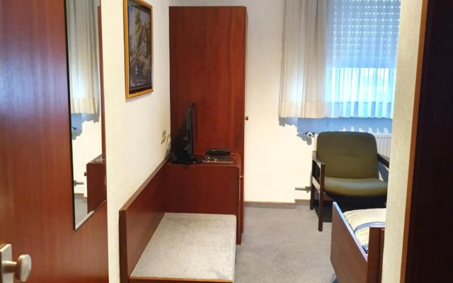 Hotel - Pension - Weller