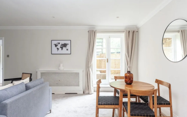 The Ealing Villa