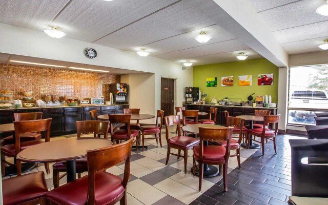 Quality Inn Airport - Southeast