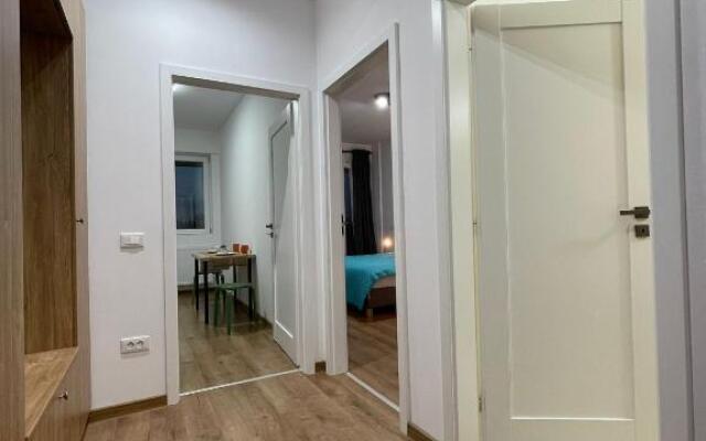 Luxury Q Residence near Palas Mall