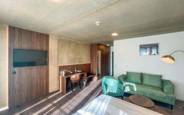 DX Apartments