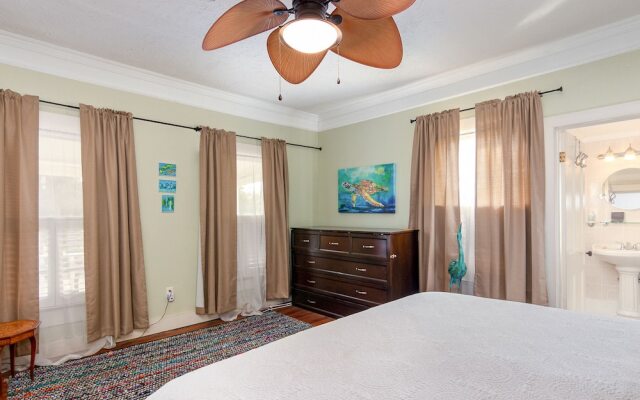 The Wayward Traveler's Inn