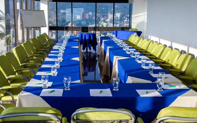Torre De Cali Plaza Hotel