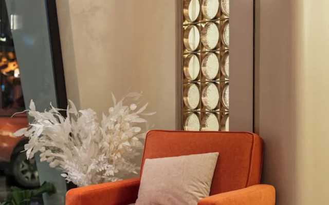 iRest Signature Ba Dinh Lakeside