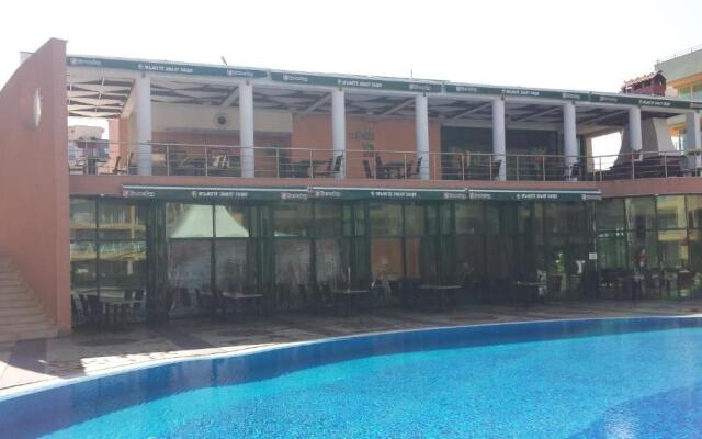 Pollo Resort Mikosta Apartments