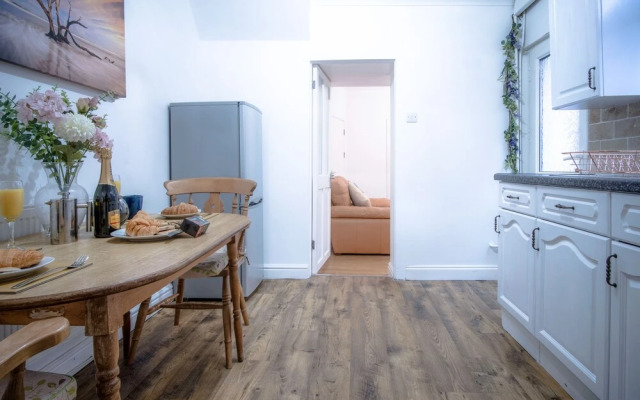 Langland Road - 1 Bedroom - Mumbles