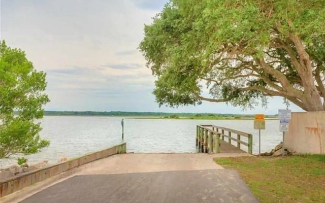 Pelican Inlet B115