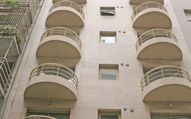 Mayla Apartments