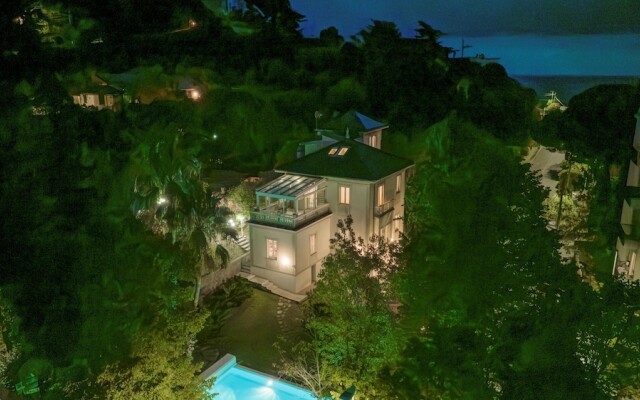 Villa Liberty Albisola 6 2 Emma Villas