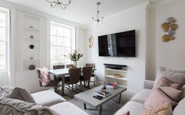 Star Street by Lime Street