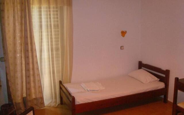 Hotel Aghas