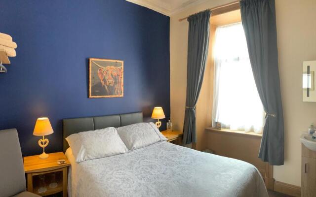 Lakeview Guest House