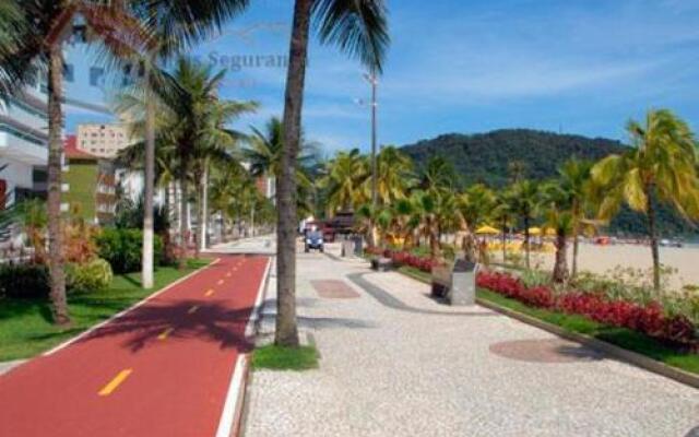 Apartamento Canto do Forte 200m da Praia
