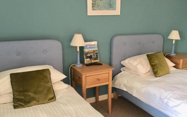 St George's Country House