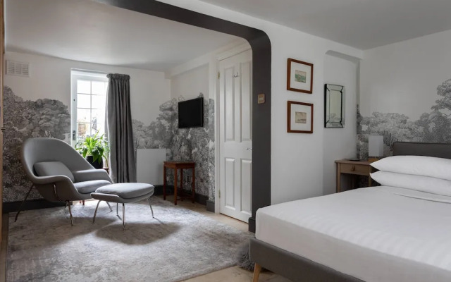 Molyneux Street II by Onefinestay