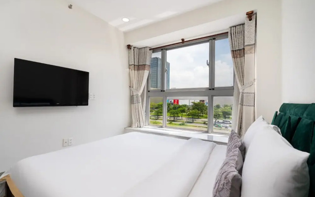 Scenic Valley By Dhome