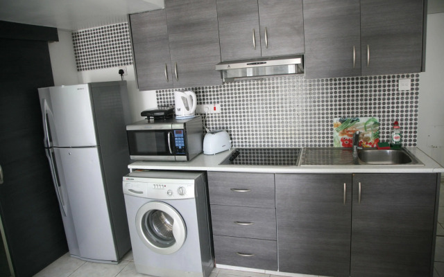 The Palms Hotel Apartments
