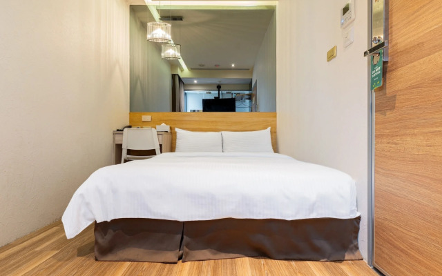 CHECK inn Express Taichung Fuxing Hall 2