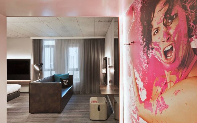 MOXY Frankfurt East