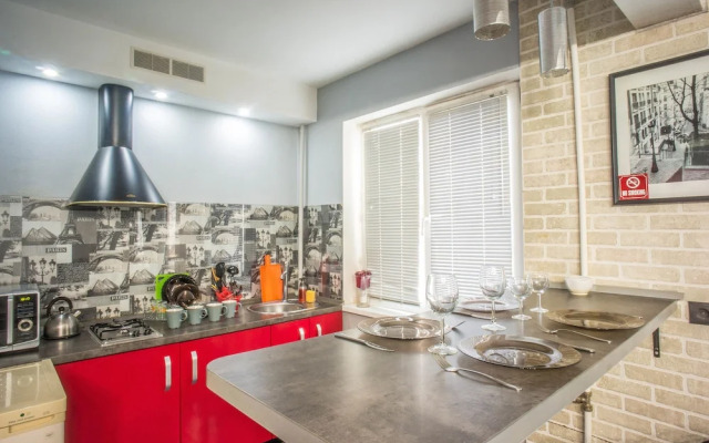Loft78 Red Doors