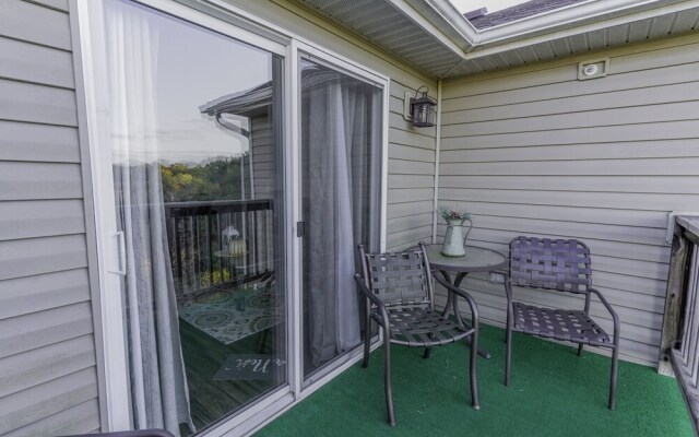 Vinyards 2954 Unit 5 3 Bedroom Condo