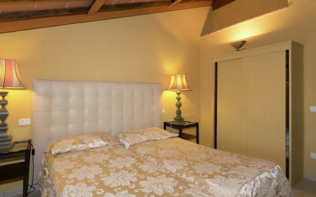 Attractive Apartment Near the Beach and the Clear Blue Sea