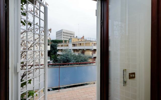 Rent In Rome - Appartamento Rainbow Eur