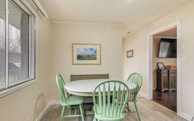 Tropic Getaway Near Bryce Canyon National Park!