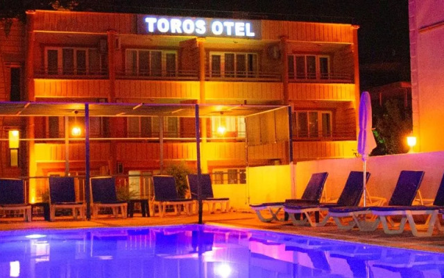 Toros Hotel