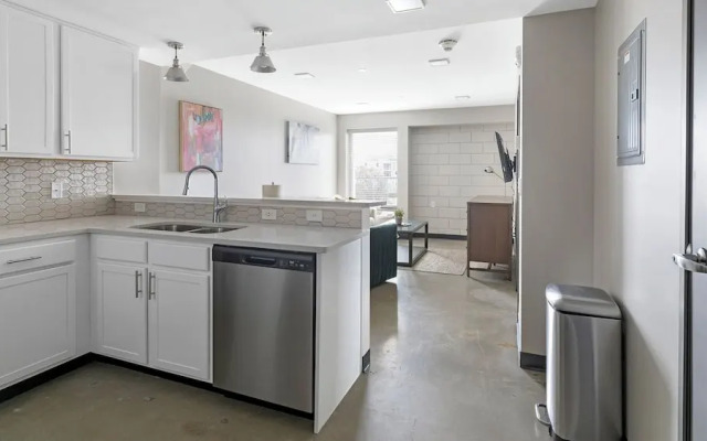 Landing Apartments at Five Points South