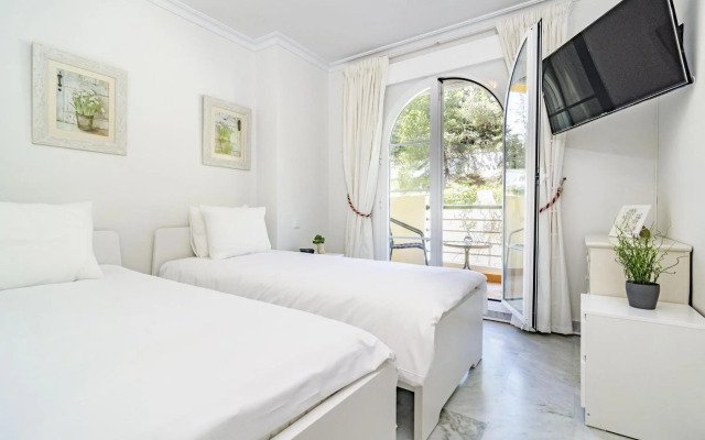 SAA2- comfortable apartment Puerto banus