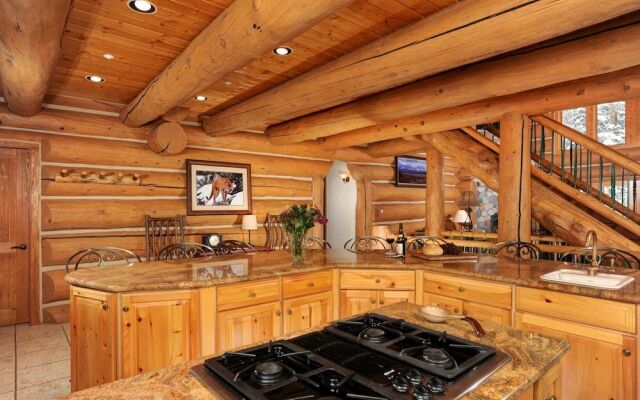 Paradise Meadow Lodge