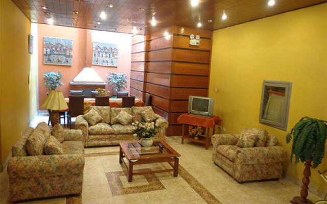 Francis Puno Hotel