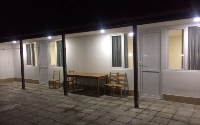 Hotel Pirosmani - Hostel