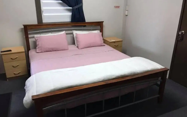 Goondi Hill Hotel
