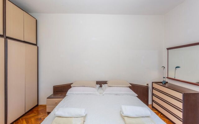 Stunning Home in Omisalj With Wifi and 2 Bedrooms
