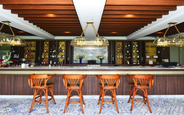 Katathong Golf Resort & Spa