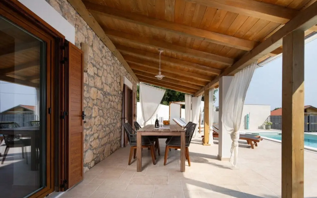 Casa Di Nika Private Heated Pool and Jacu