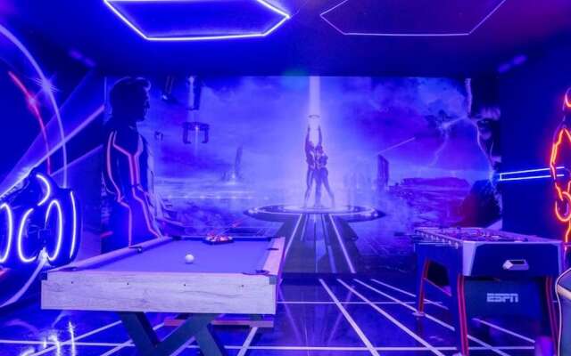 7316 Luxury Home 5BD Near Disney