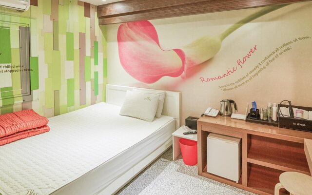 Busan Seomyeon Business Hotel J7